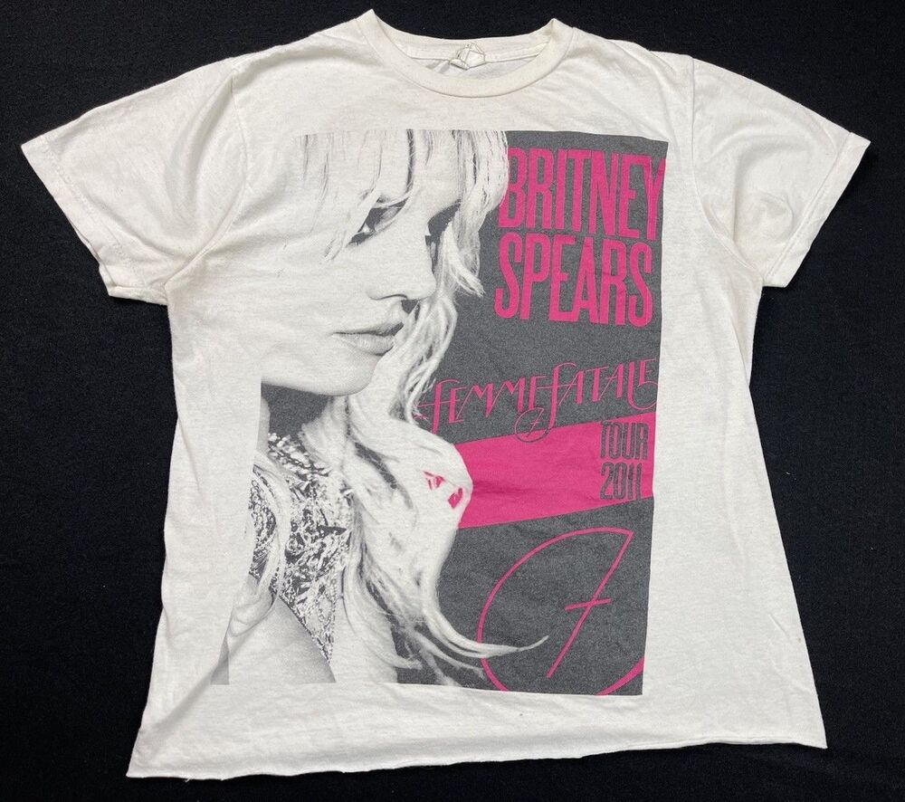Britney Spears Size Medium Femme Fatale 2011 Tour White Short Sleeve T-Shirt - Picture 1 of 9